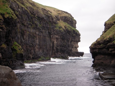 - Slugten i Gjógv (held med udtalen...)