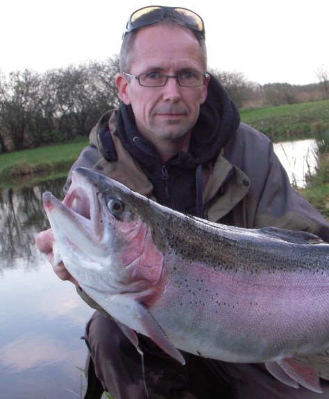 - 6 kast og +6 kilo. Rart at mærke fleks igen. Rart at mærke alvorligt fleks igen...