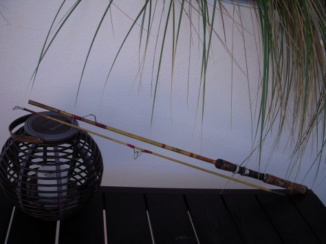 - Retro-gul i kombi med røde beviklinger - what a beauty!... 